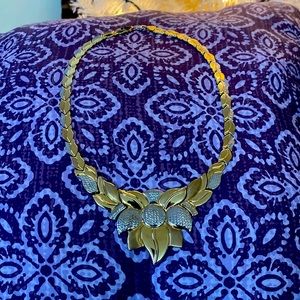 Medium 10K Flower Necklace